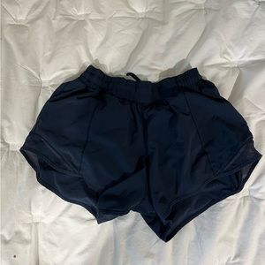 Lululemon hotty hot shorts ‘4 in navy